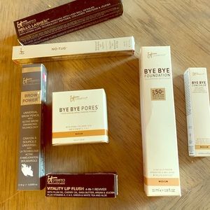 7-Piece IT Cosmetic Set